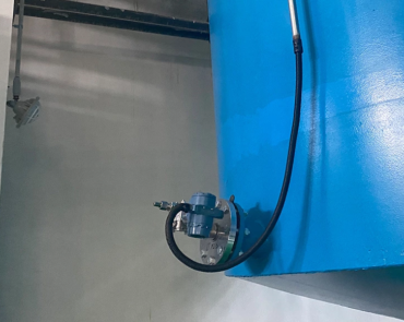 Radar Level Transmitter And DP Level Transmitter For Tank Level Measurement Last (Services) Radar Level Transmitter