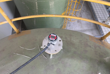 Radar Level Transmitter And DP Level Transmitter For Tank Level Measurement Secondary (Services) Radar Level Transmitter